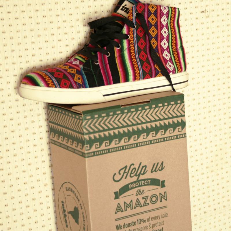 Inkkas to buty szyte przez Indian z Peru tradycyjnymi tkaninami w ramach sprawiedliwy handlu fair trade.